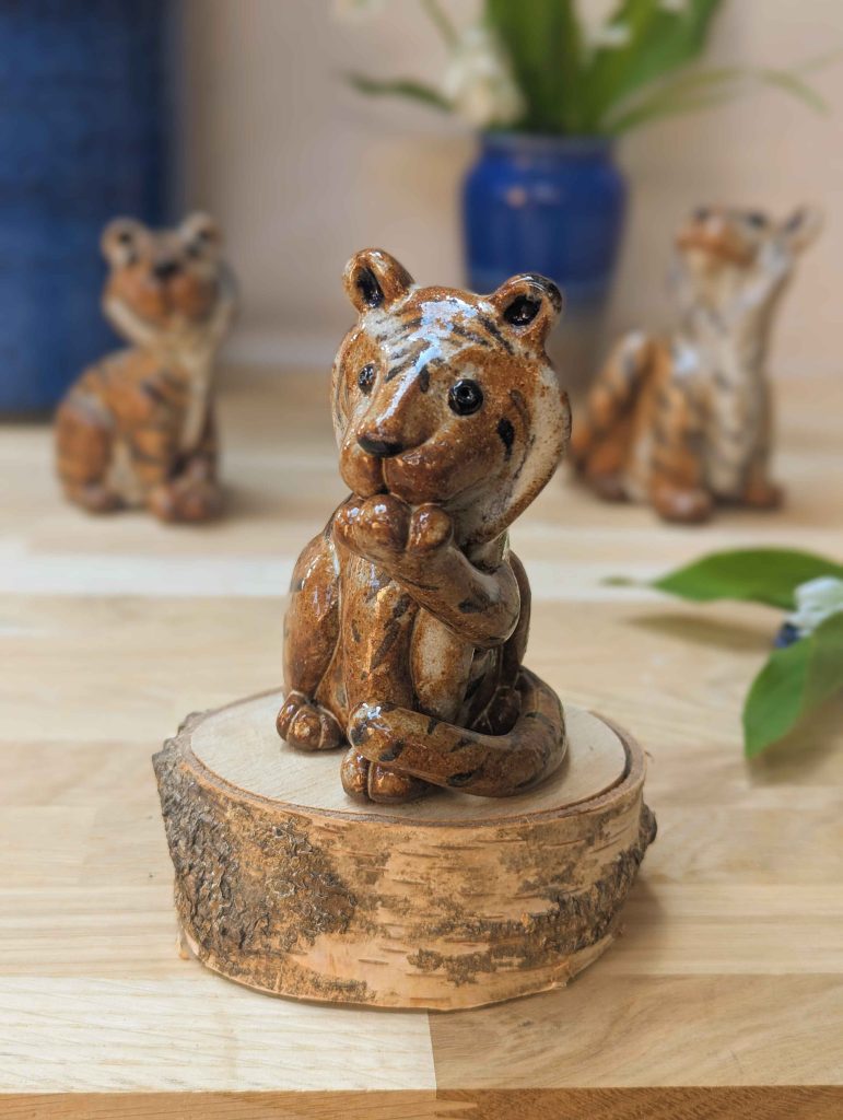 Tigre, céramique décorative, à la poterie de sandra and co, en Bretagne, Dinan, Lamballe